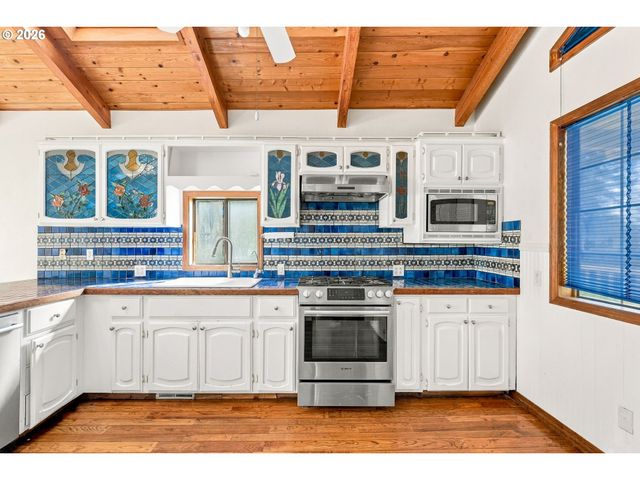 3102 Nw 16TH Ave, Camas, WA 98607