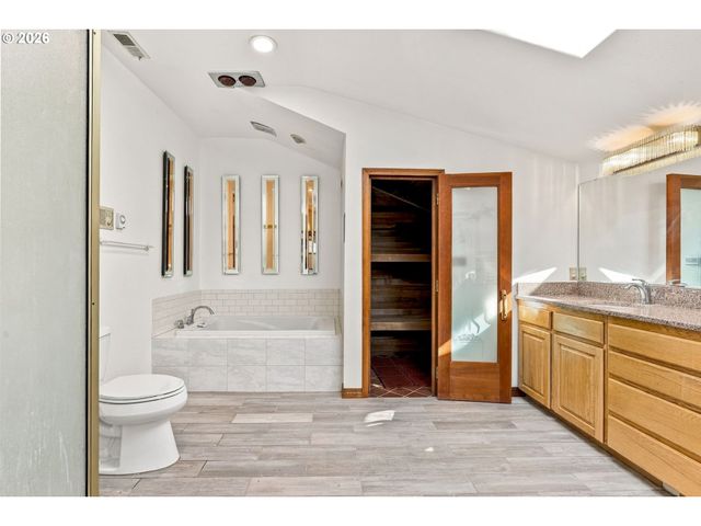 3102 Nw 16TH Ave, Camas, WA 98607