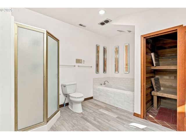 3102 Nw 16TH Ave, Camas, WA 98607