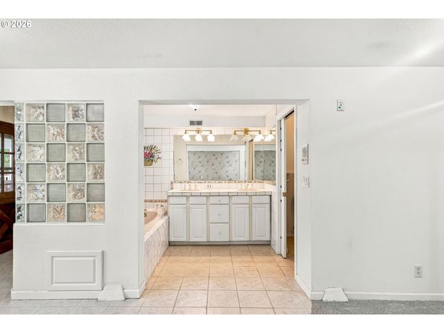3102 Nw 16TH Ave, Camas, WA 98607