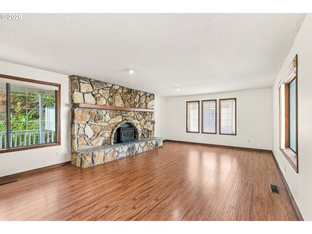 3102 Nw 16TH Ave, Camas, WA 98607