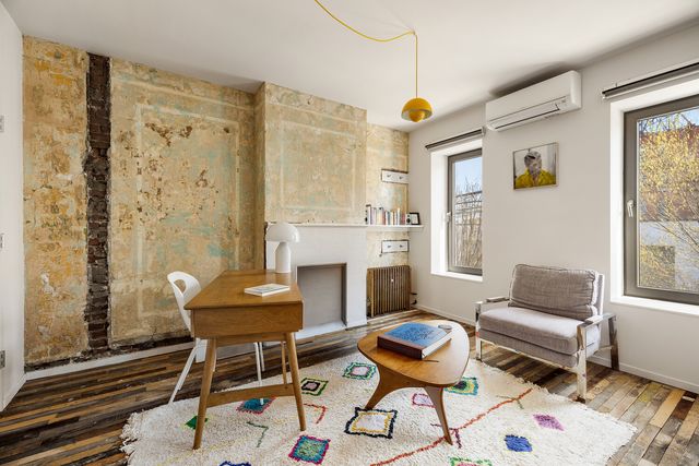 285A KINGSLAND Avenue, New York City, NY 11222