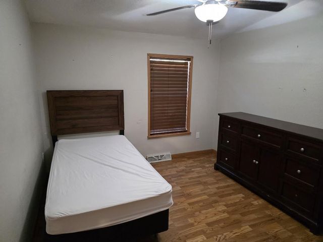 128 Lake Shore Drive, Wisconsin Dells, WI 53965