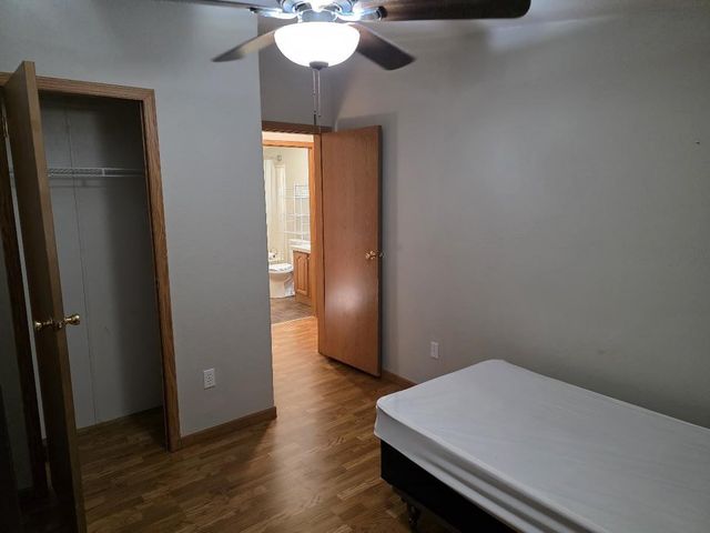 128 Lake Shore Drive, Wisconsin Dells, WI 53965