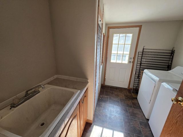 128 Lake Shore Drive, Wisconsin Dells, WI 53965