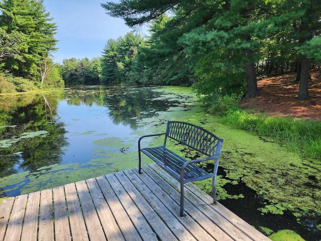 128 Lake Shore Drive, Wisconsin Dells, WI 53965