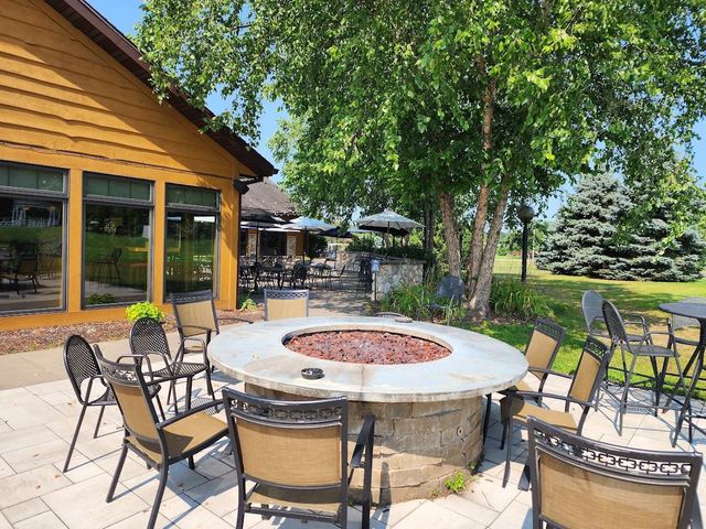 128 Lake Shore Drive, Wisconsin Dells, WI 53965