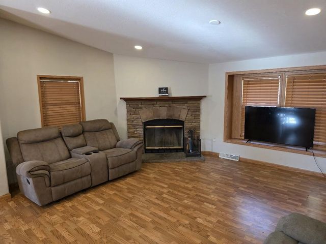 128 Lake Shore Drive, Wisconsin Dells, WI 53965