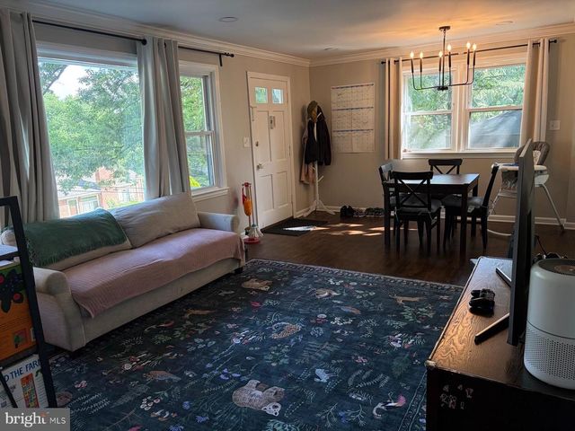7502 ALFRED DR, Silver Spring, MD 20910