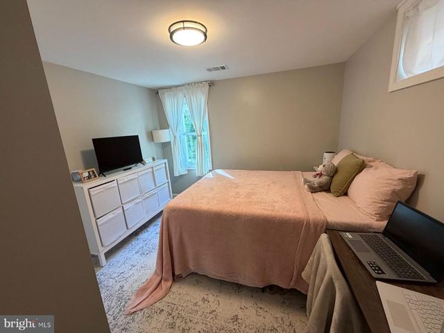 7502 ALFRED DR, Silver Spring, MD 20910