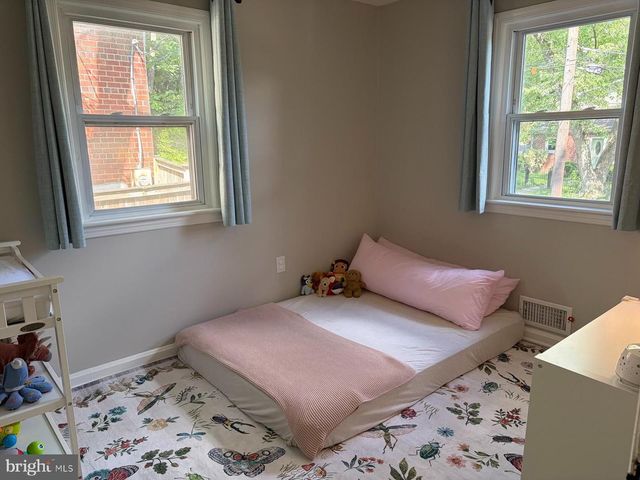 7502 ALFRED DR, Silver Spring, MD 20910