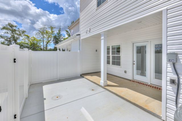 29 Hardwood Rd, Tullahoma, TN 37388