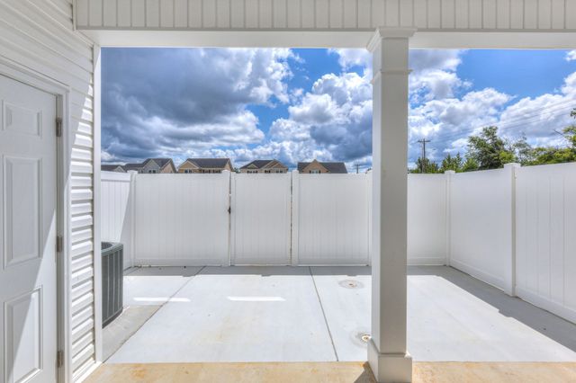 29 Hardwood Rd, Tullahoma, TN 37388