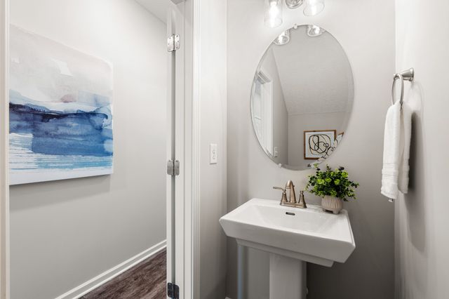 29 Hardwood Rd, Tullahoma, TN 37388