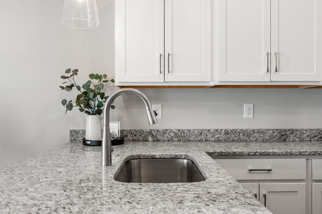 29 Hardwood Rd, Tullahoma, TN 37388