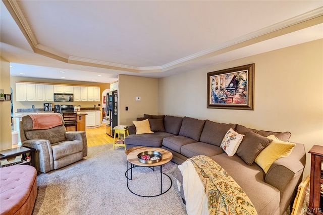 8624 Disraeli Path, Cicero, NY 13039