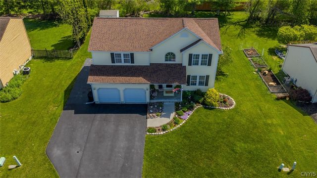 8624 Disraeli Path, Cicero, NY 13039