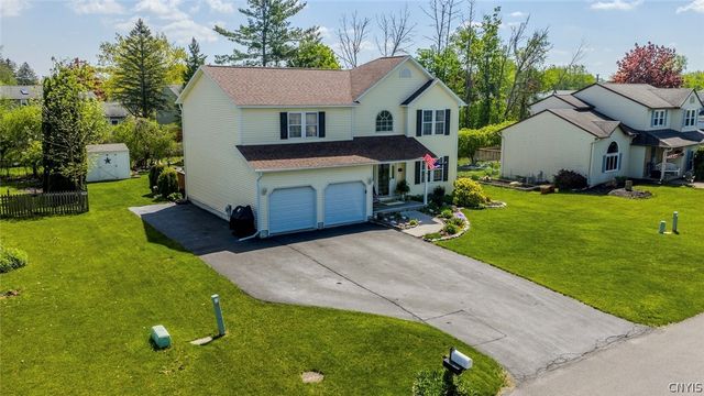 8624 Disraeli Path, Cicero, NY 13039