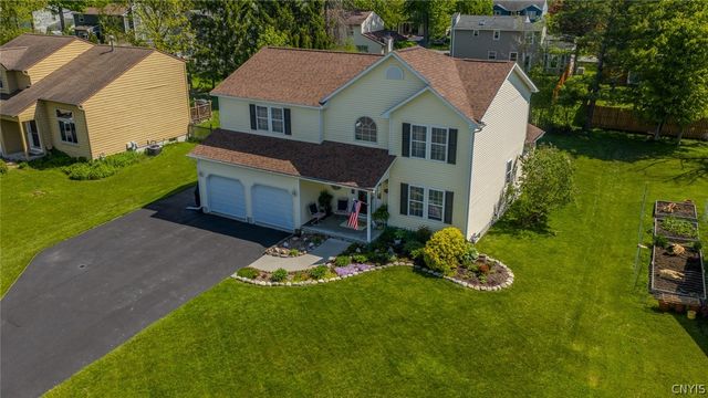 8624 Disraeli Path, Cicero, NY 13039