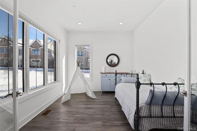 2 Dewitt Drive, Chappaqua, NY 10514