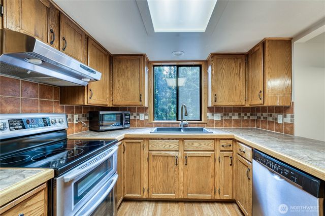 8788 Deeridge Place SE, Port Orchard, WA 98367