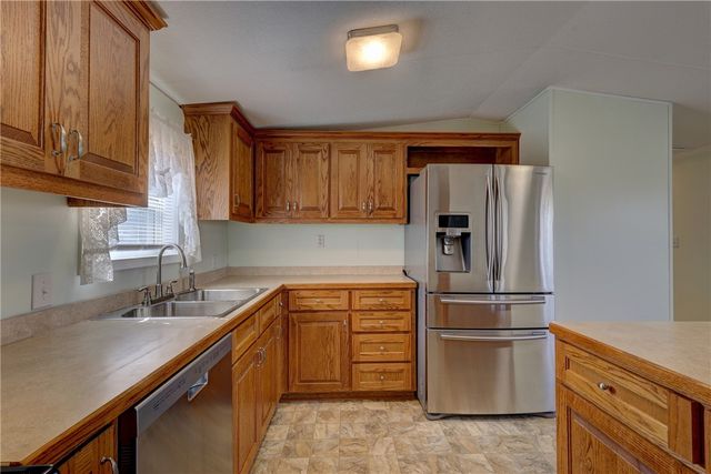 117 E Denmark Street, Walnut Springs, TX 76690