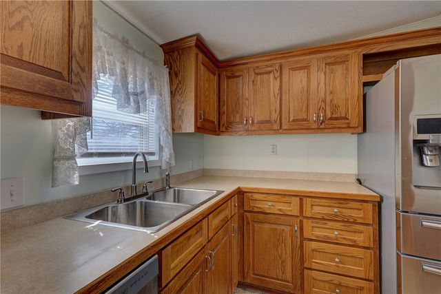 117 E Denmark Street, Walnut Springs, TX 76690