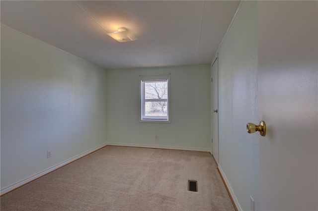 117 E Denmark Street, Walnut Springs, TX 76690