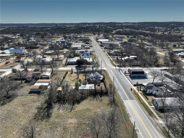 117 E Denmark Street, Walnut Springs, TX 76690