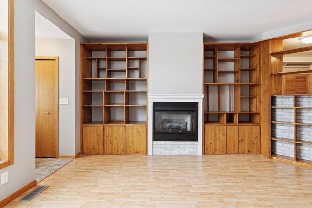 8853 Branson Drive 28, Inver Grove Heights, MN 55076