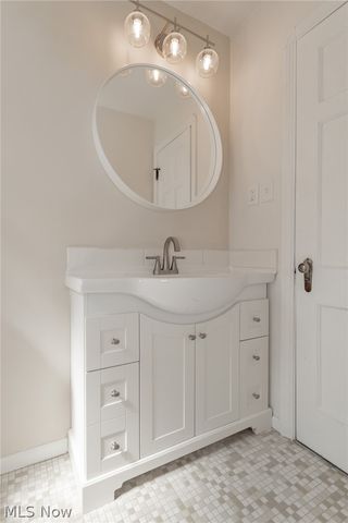 4038 W 140th Street, Cleveland, OH 44135