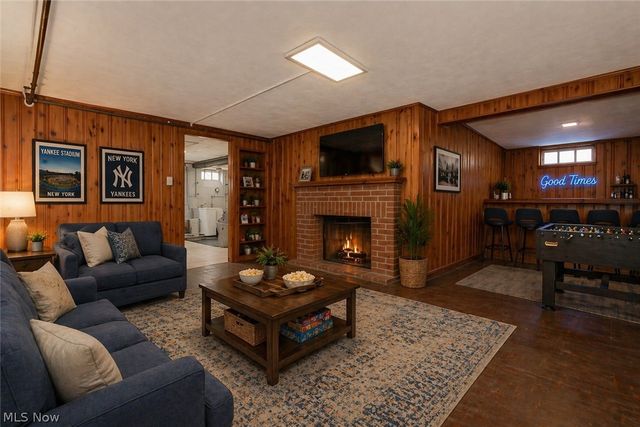 4038 W 140th Street, Cleveland, OH 44135