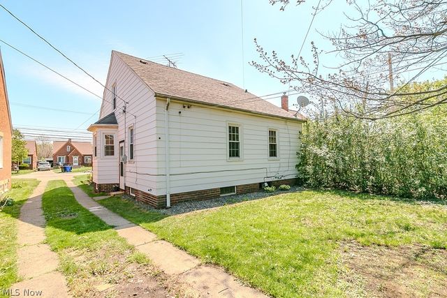 4038 W 140th Street, Cleveland, OH 44135
