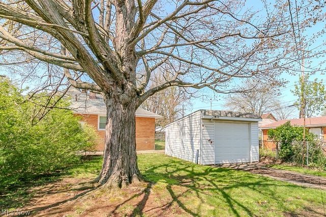 4038 W 140th Street, Cleveland, OH 44135