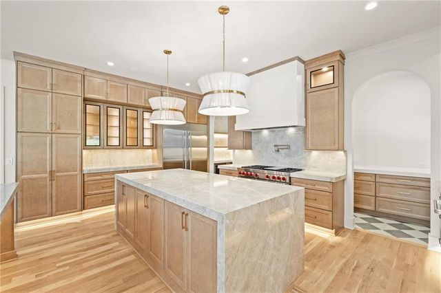 1081 Hershey Drive, Marietta, GA 30062