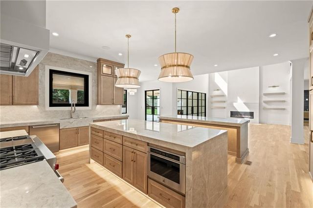 1081 Hershey Drive, Marietta, GA 30062