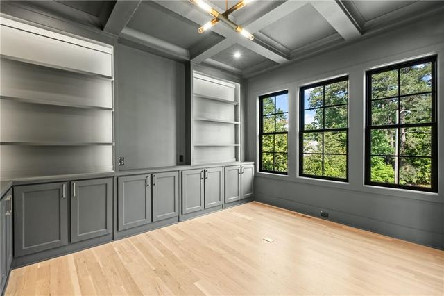 1081 Hershey Drive, Marietta, GA 30062