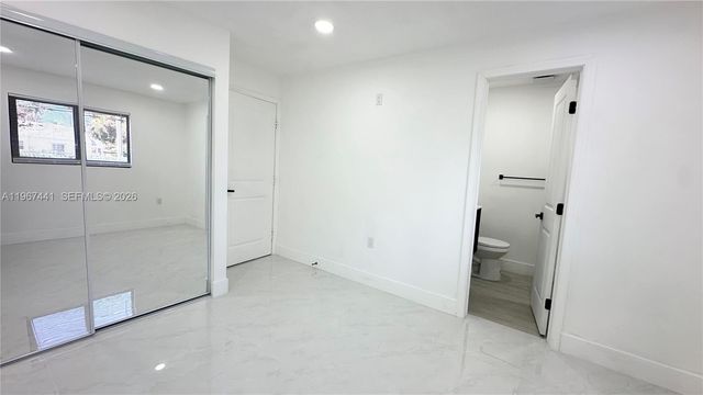 1304 NW 43rd St, Miami, FL 33142