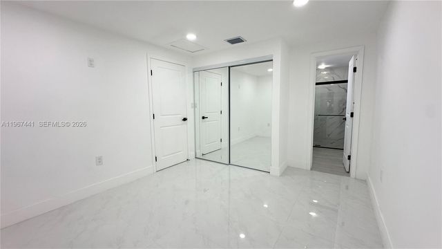 1304 NW 43rd St, Miami, FL 33142