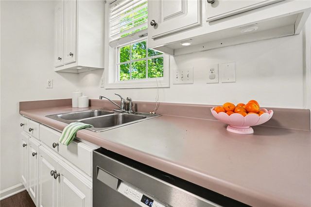 105 S Fox Circle, Piedmont, SC 29673