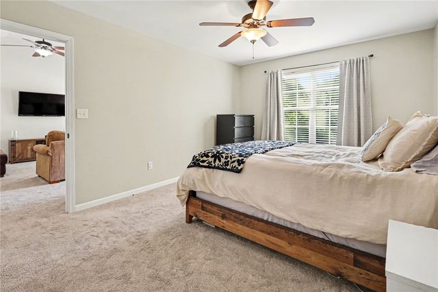 105 S Fox Circle, Piedmont, SC 29673