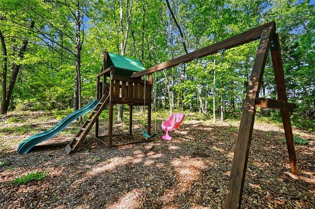 105 S Fox Circle, Piedmont, SC 29673