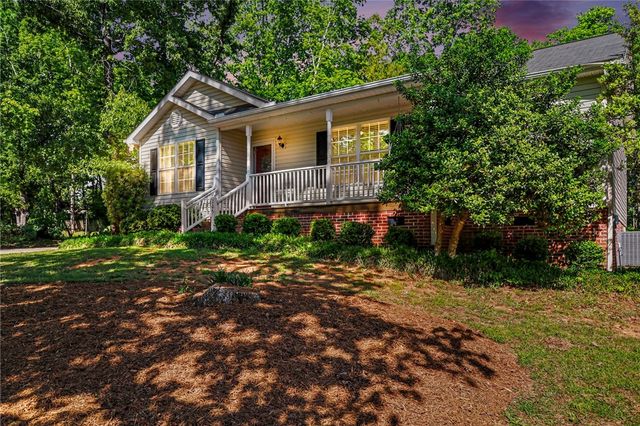 105 S Fox Circle, Piedmont, SC 29673