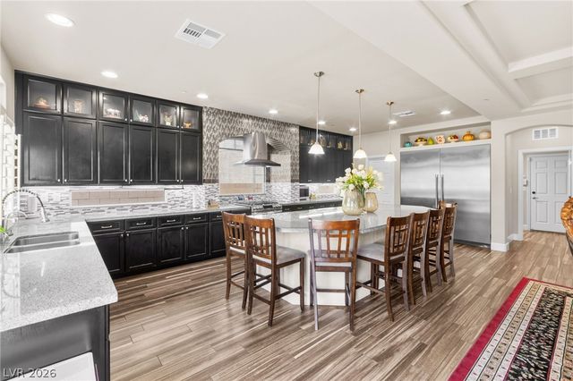 4211 Abernethy Forest Place, Las Vegas, NV 89141