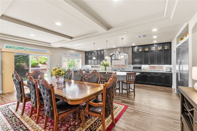 4211 Abernethy Forest Place, Las Vegas, NV 89141