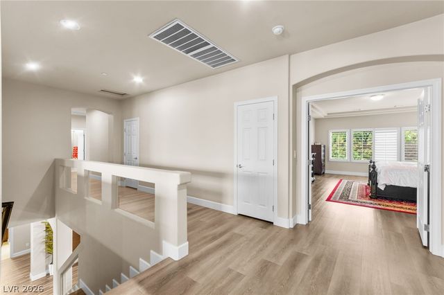 4211 Abernethy Forest Place, Las Vegas, NV 89141