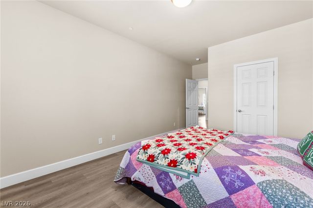 4211 Abernethy Forest Place, Las Vegas, NV 89141