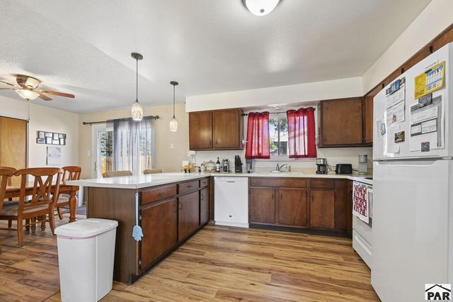 2041 Vinewood Ln, Pueblo, CO 81005