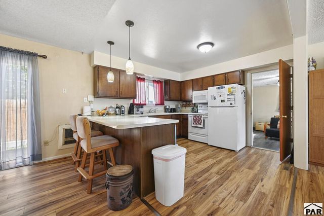 2041 Vinewood Ln, Pueblo, CO 81005