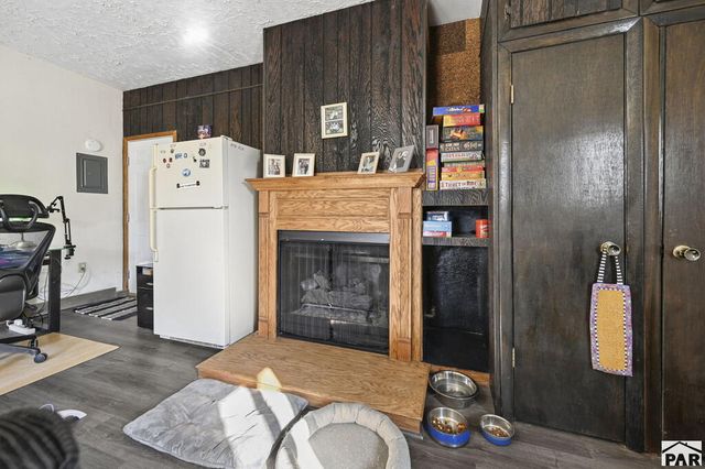 2041 Vinewood Ln, Pueblo, CO 81005